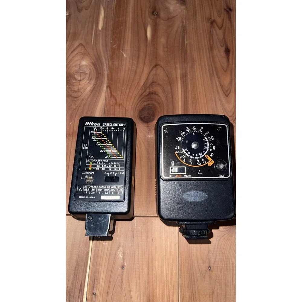Nikon Speedlight SB-E Shoe Mount Flash & Yashica CS-201 FLash BUNDLE